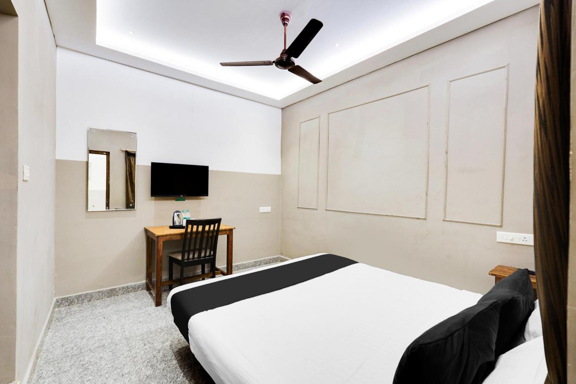 Super Hotel O White Town Formerly Seascape Residency Pondicherry Exterior foto